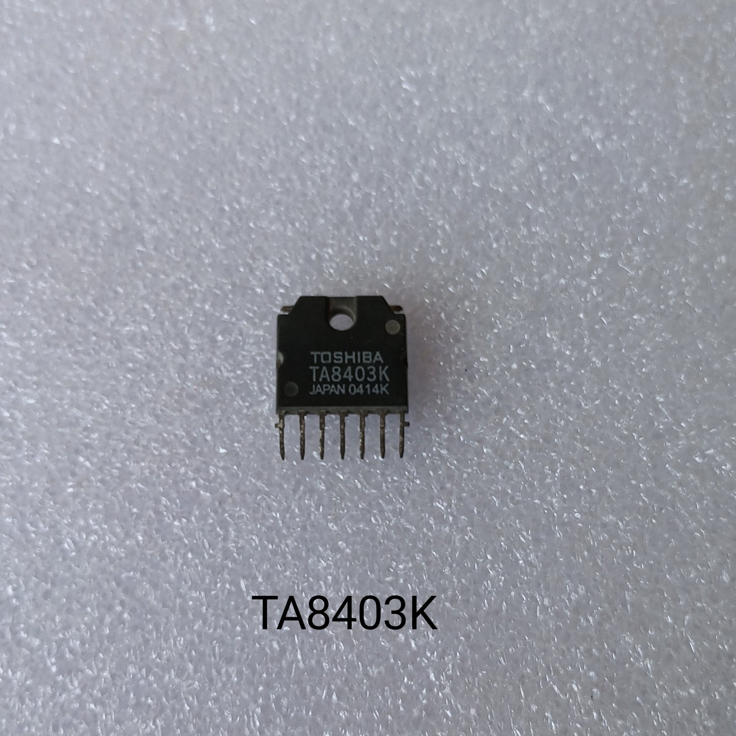 TA8403