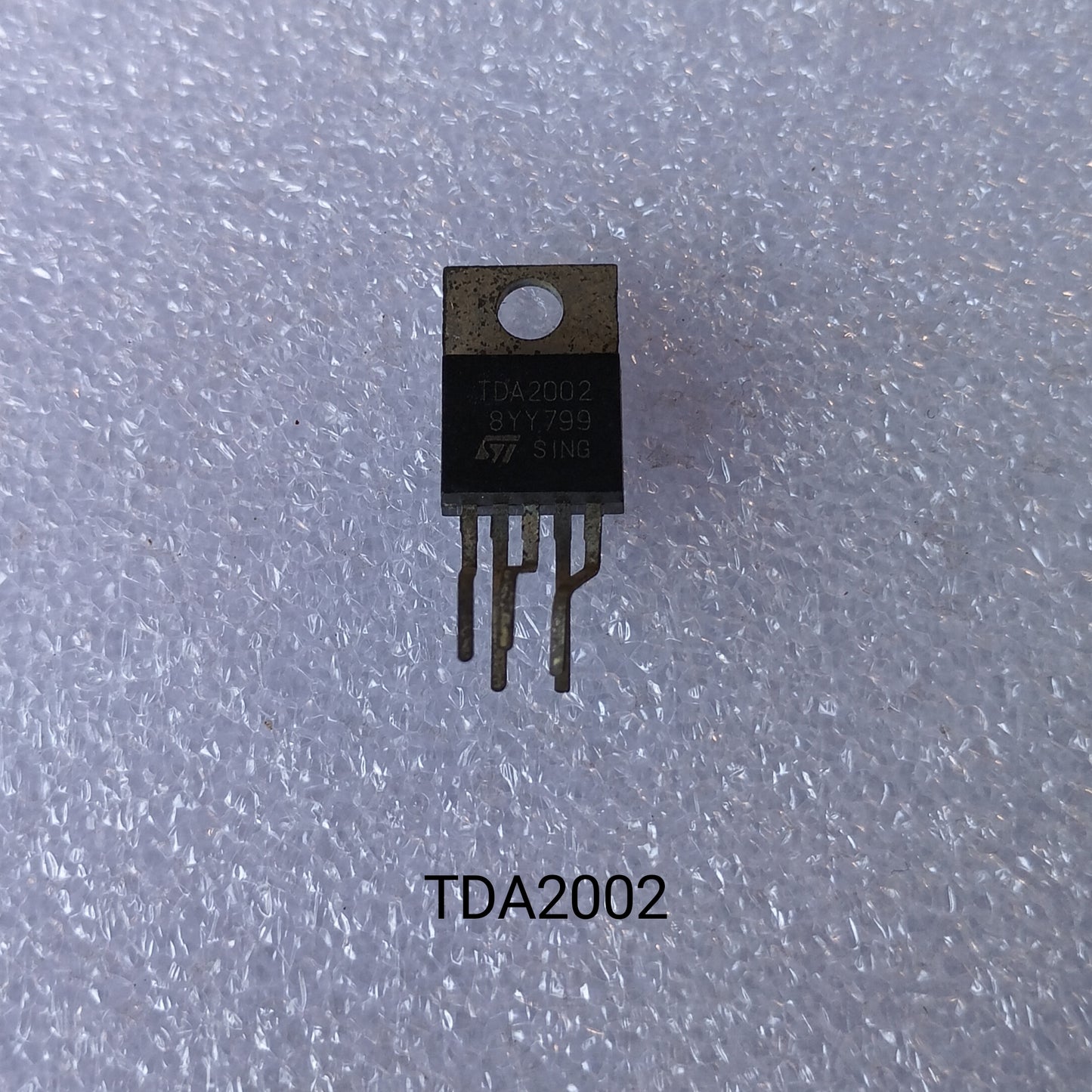 TDA2002