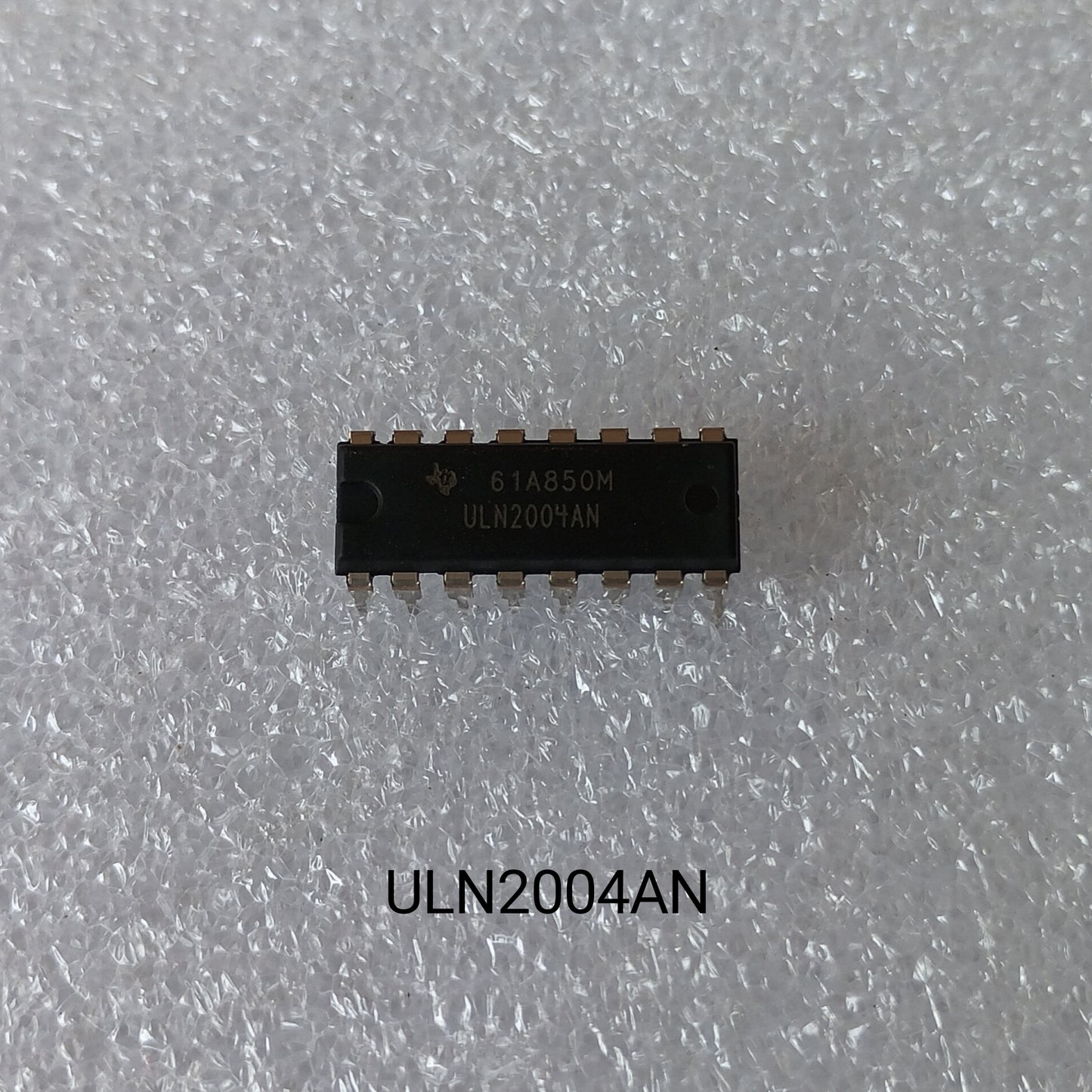 ULN2004
