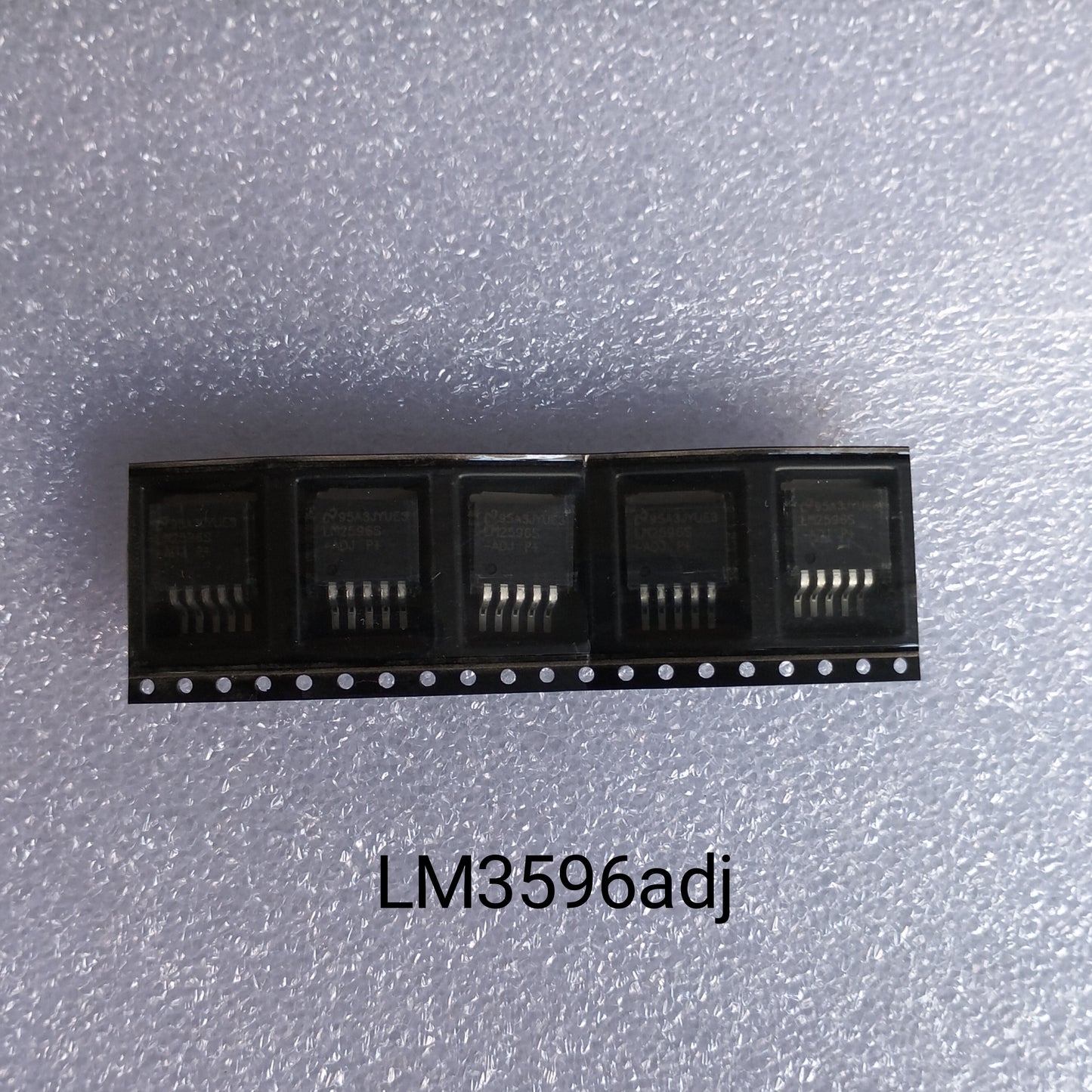 LM2596-adj