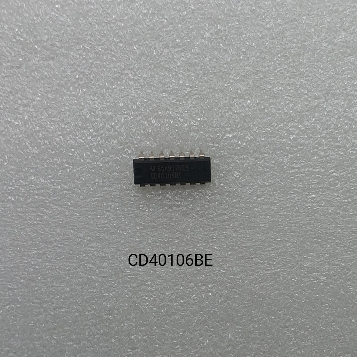 40106 (schmitt-trigger Inverter)