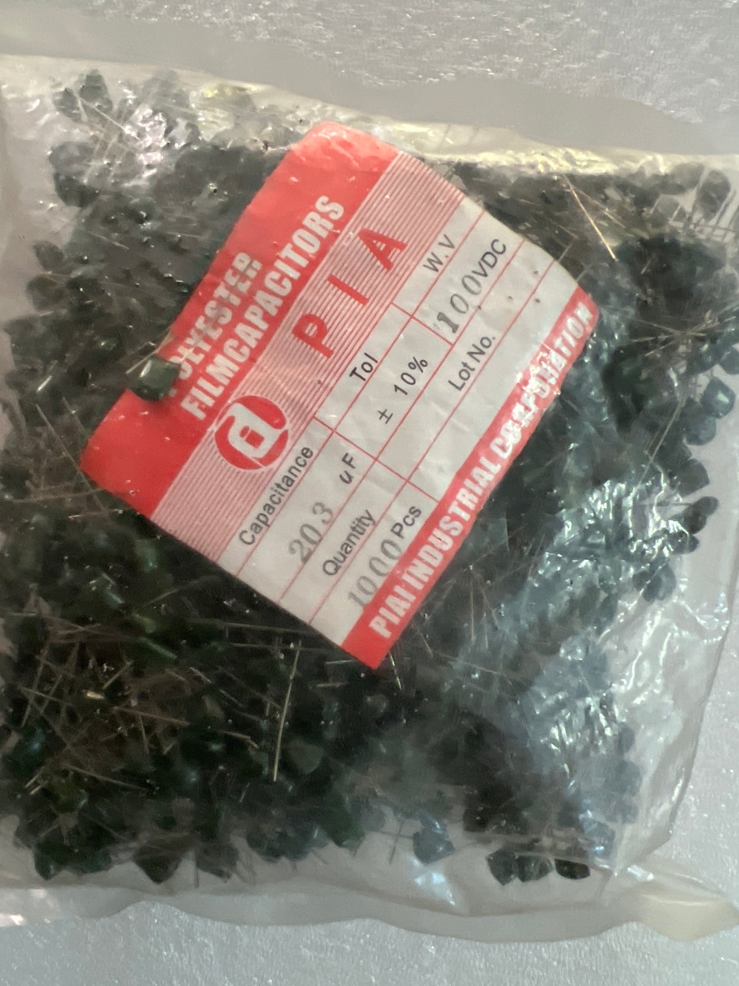 Capacitor m 203 (≥1000)