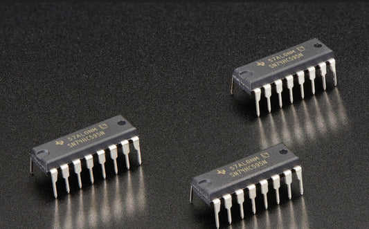 74595 (Serial in/parallel out)