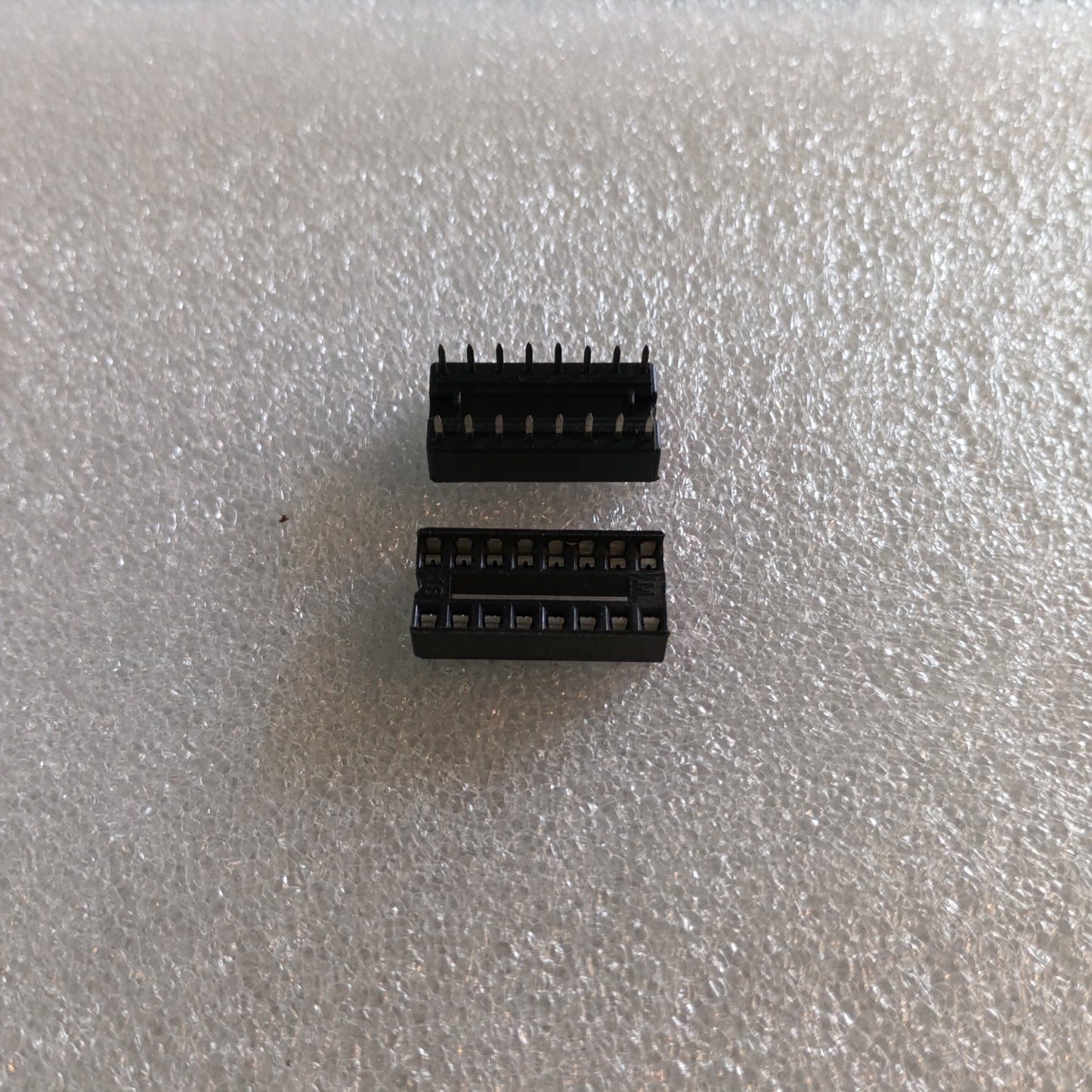 IC base 8×8