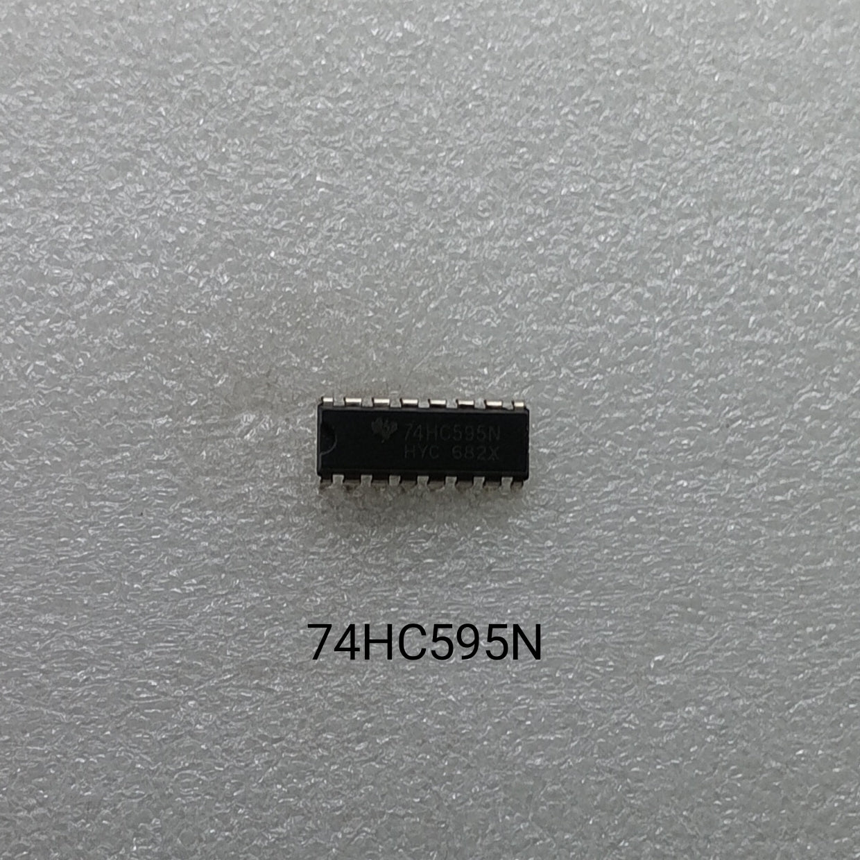 74595 China ( Serial in/parallel out)