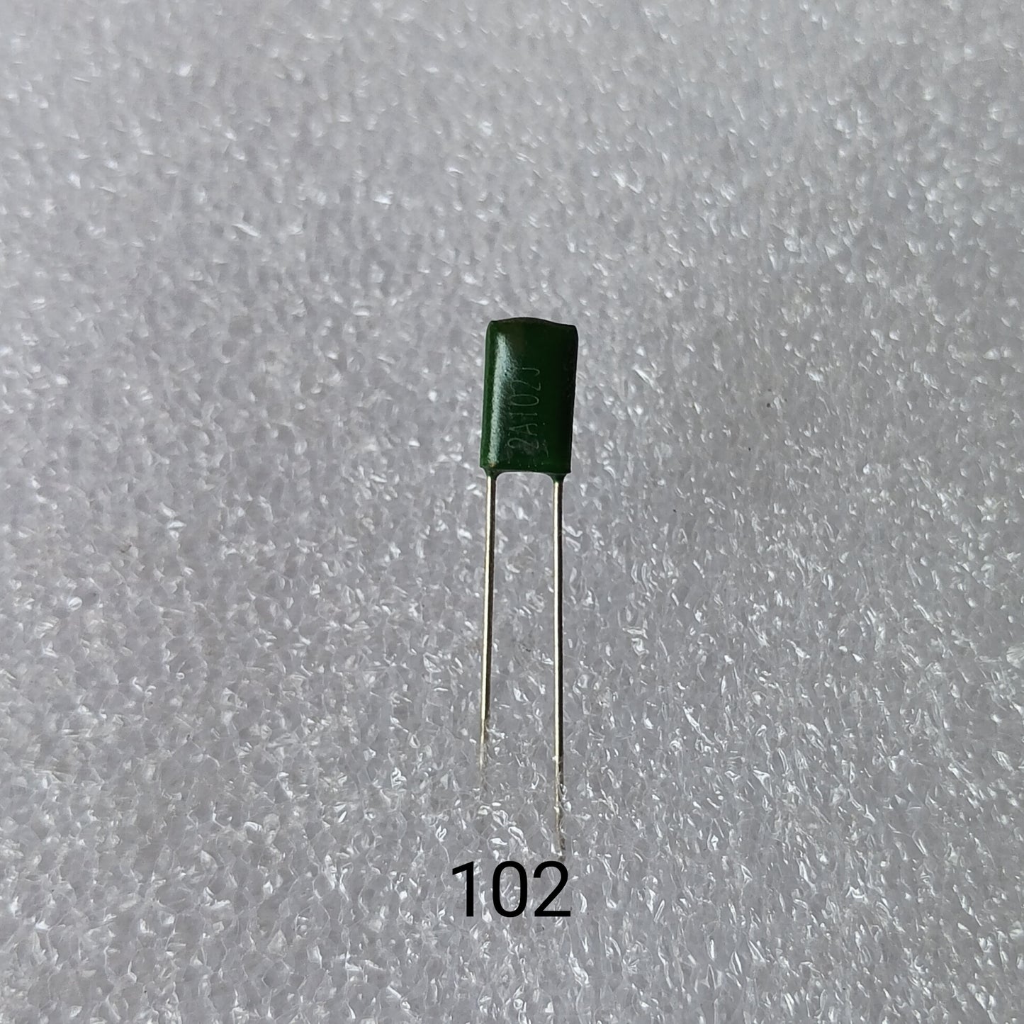 Capacitor m 102