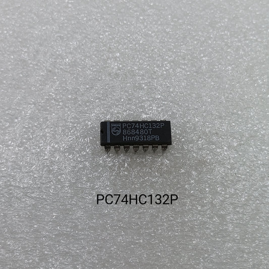 74132 (Schmitt triggered NAND gate)