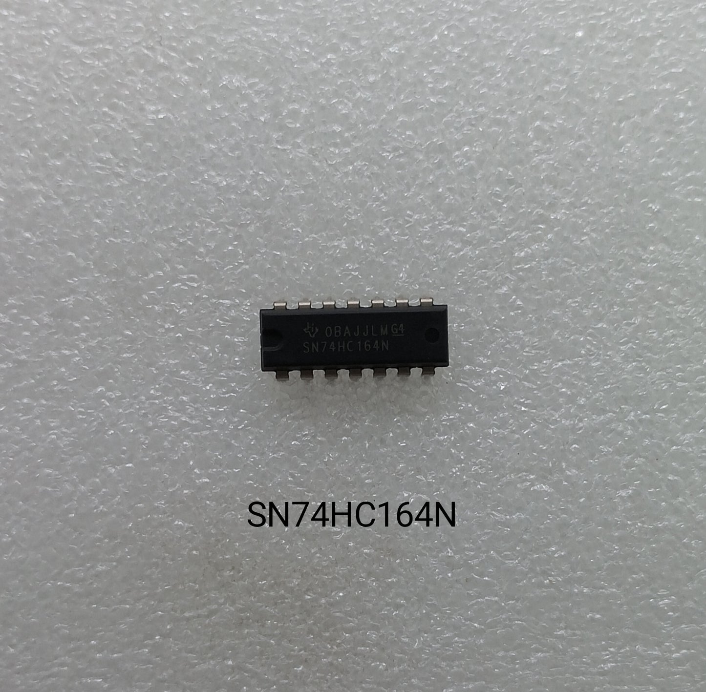 74164 (serial in/ parallel out)