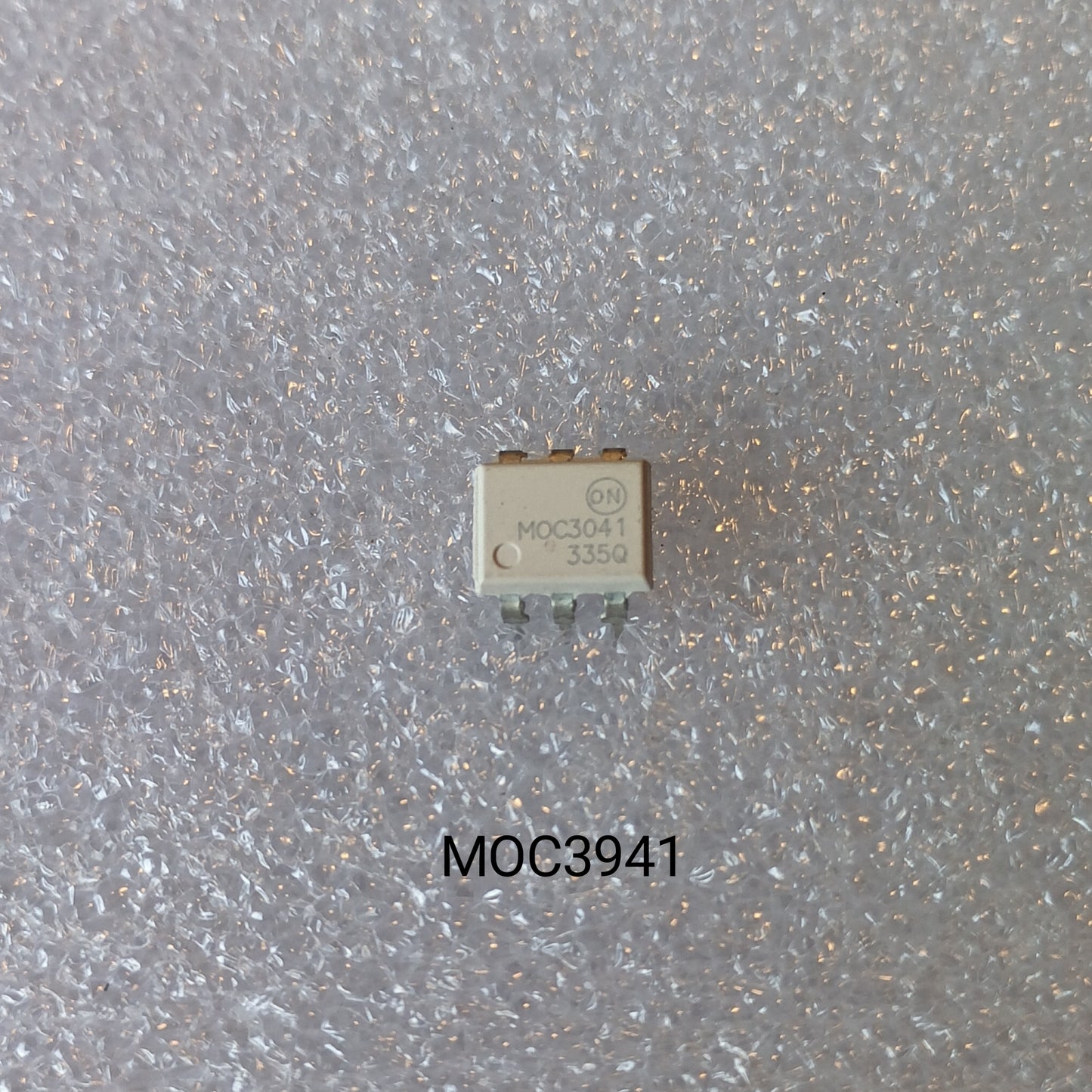 MOC3041