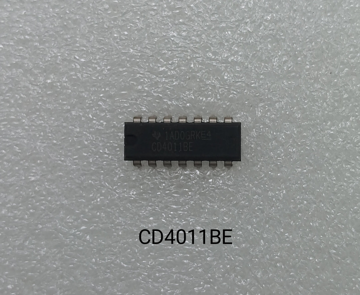 4011 (NAND)
