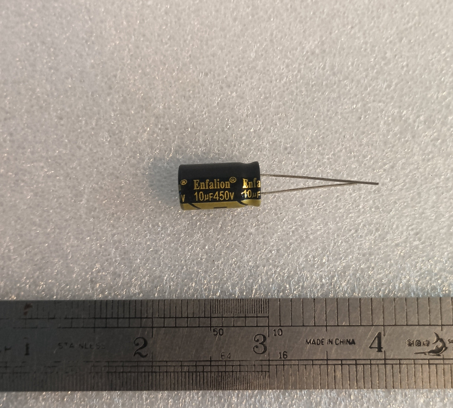 Capacitor 10/450