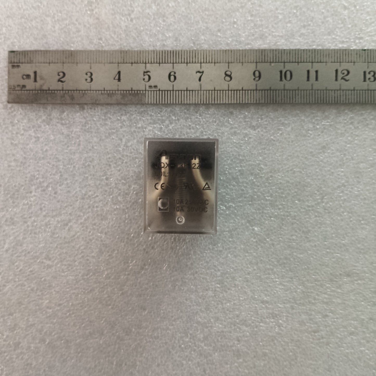 Relay 12V 8pins