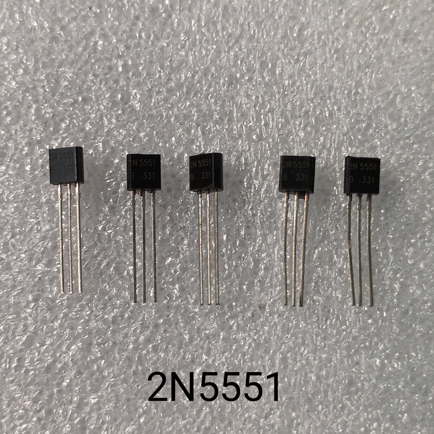 2N5551 (npn)
