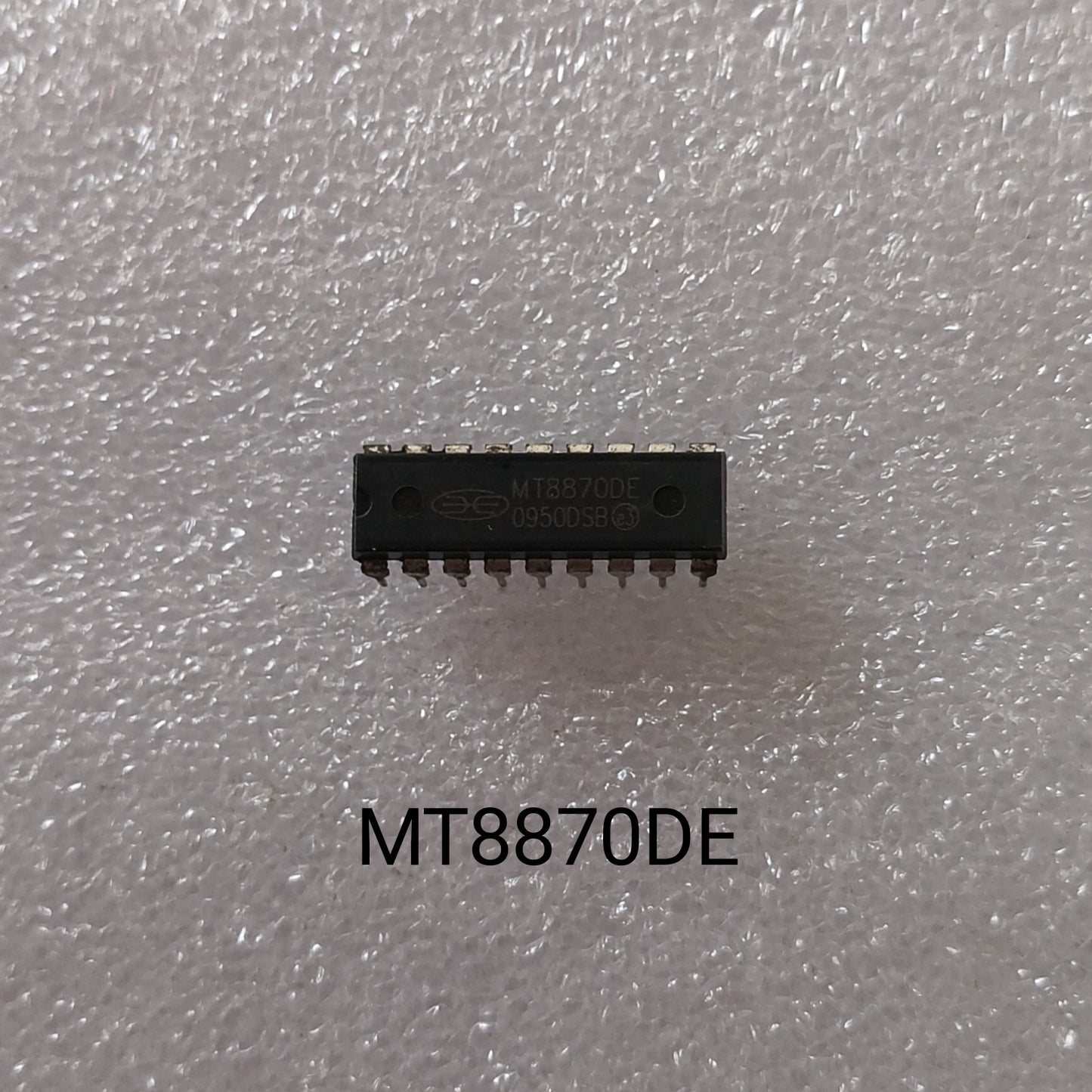 MT8870