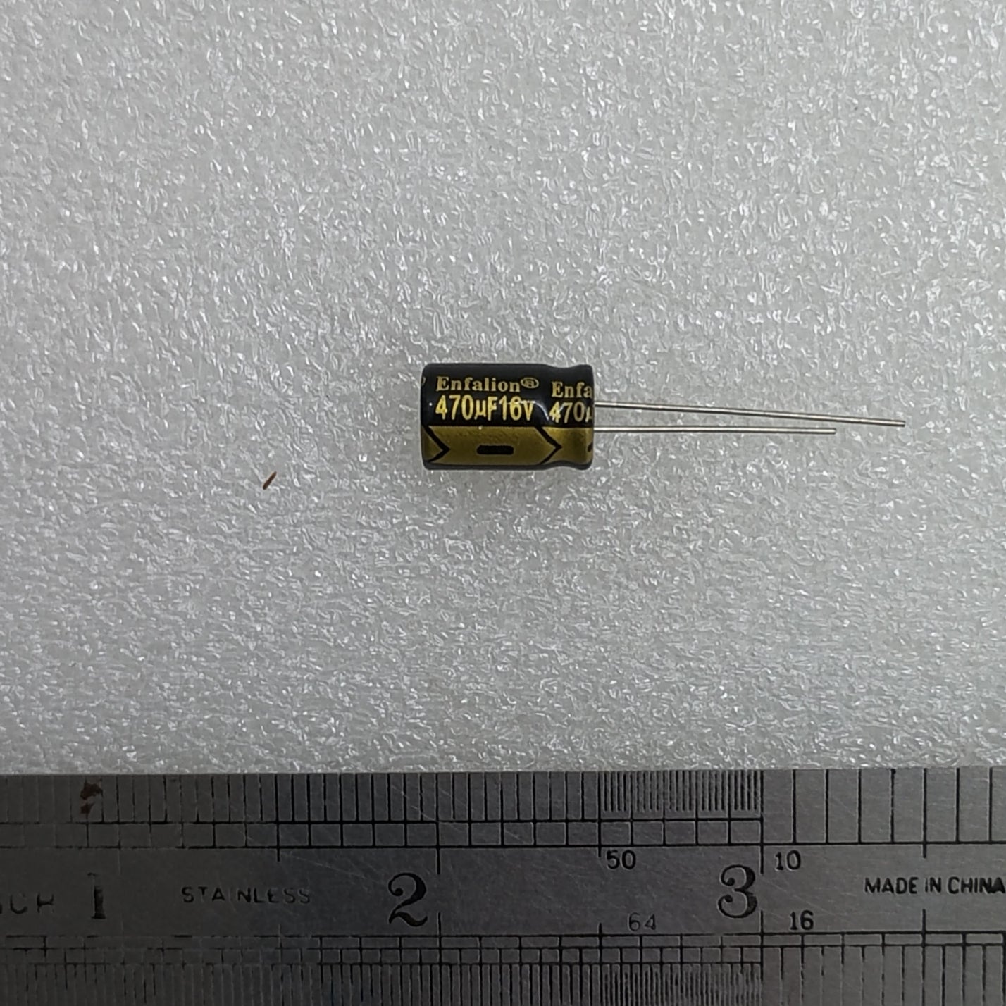 Capacitor 470/16