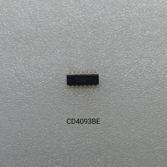 4093 (Schmitt-trigger NAND gate)