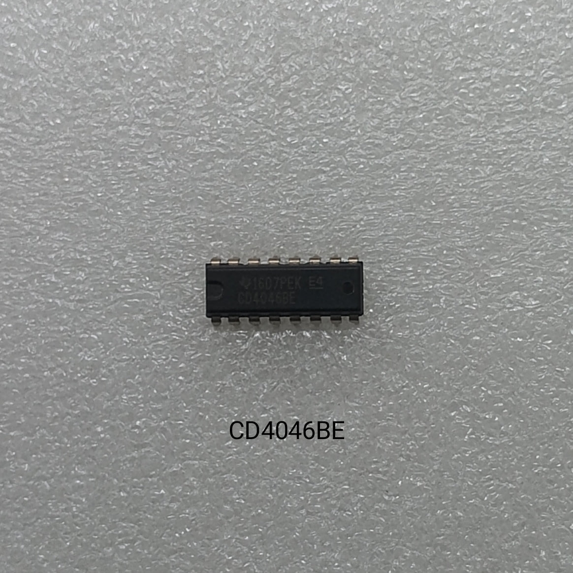 4046 (phase lock loop)