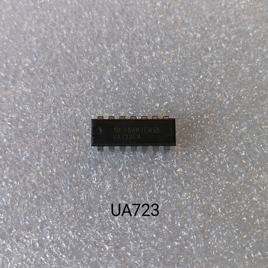 LM723